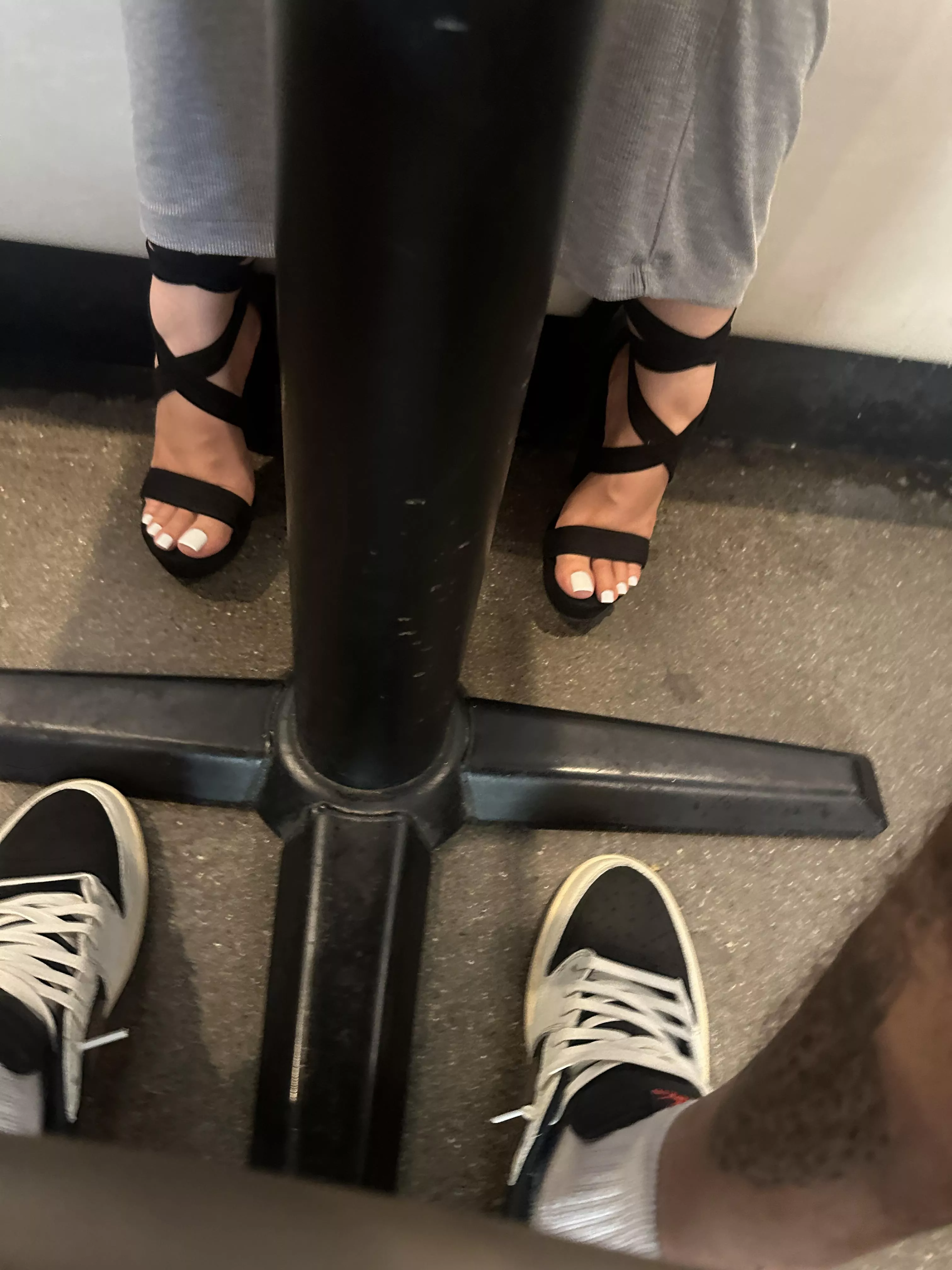 Would you sneak pics on our date of my white toes?