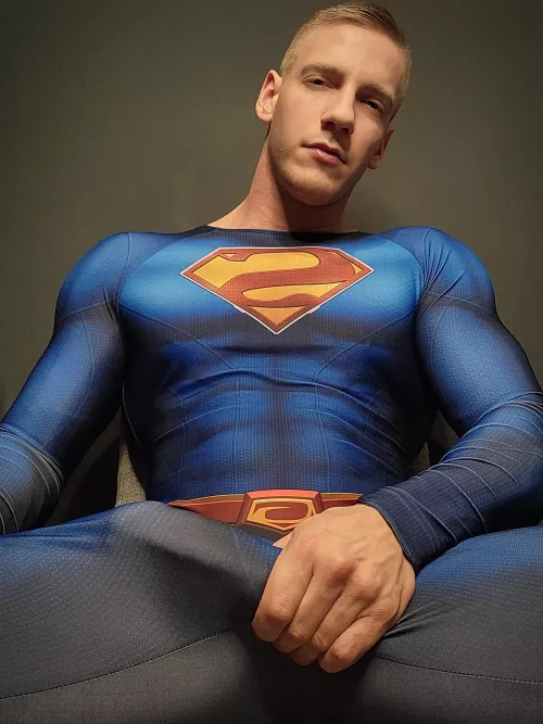 Would you suck superman 😈!?