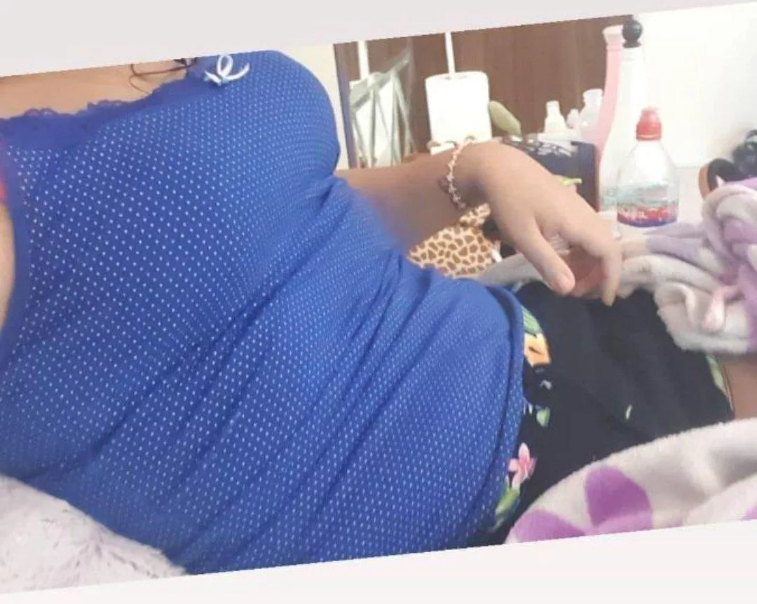 Wrapped around my finger got him on his knees. He's looking up to me like Can I touch you plz? I handcuffed his hands to the bed and teased him till he was rock hard and heavy breathing then I fucking left him there. Wrapped around my finger got him on his knees. He's looking up to me like Can I touch you plz? I handcuffed his hands to the bed and teased him till he was rock hard and heavy breathing then I fucking left him there.