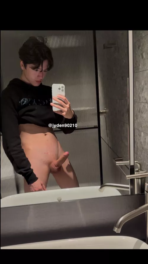 Wyd if I send you this??