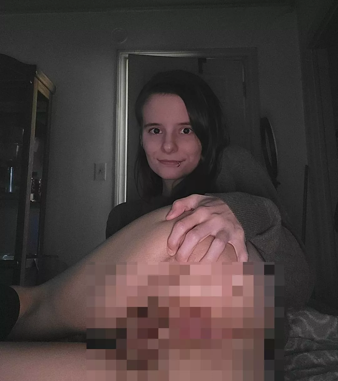 You'll never be worthy to see my beautiful holes 😏