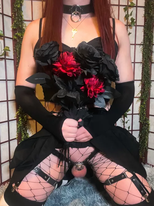 Your goth bride awaits 😉🖤