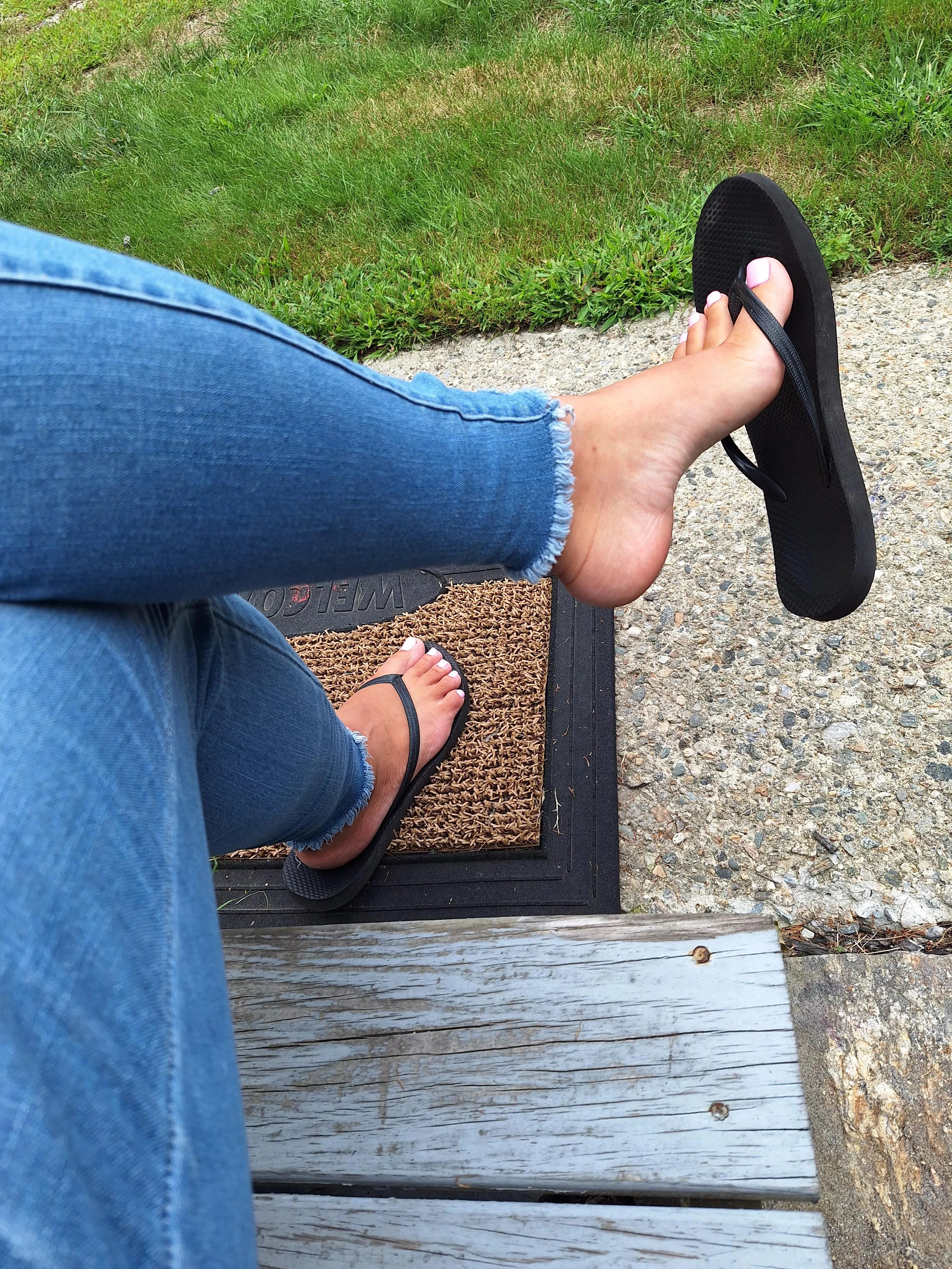 You're already leaking, the second I drop it you'll explode 💦