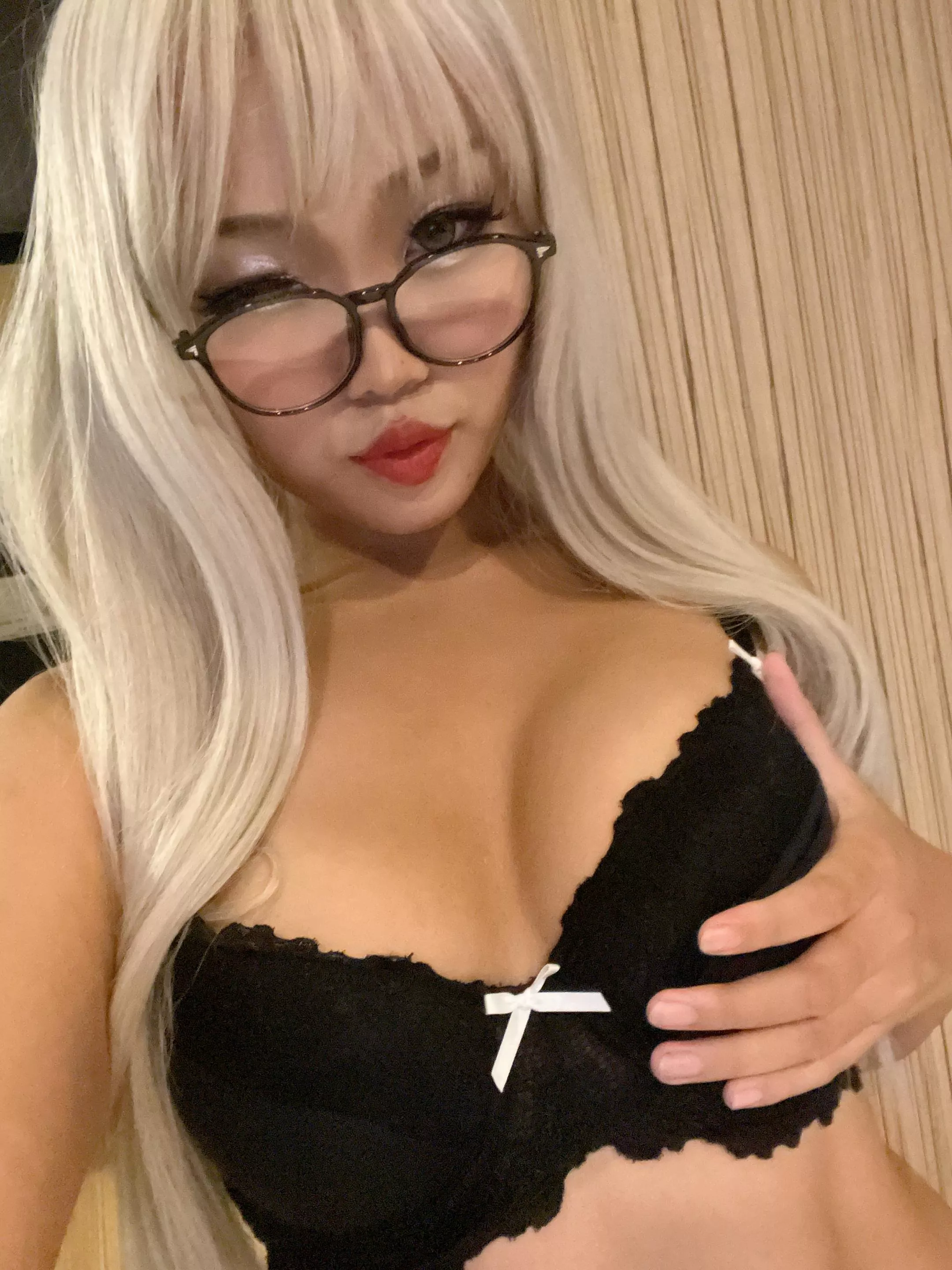 18F Hope you like small girls