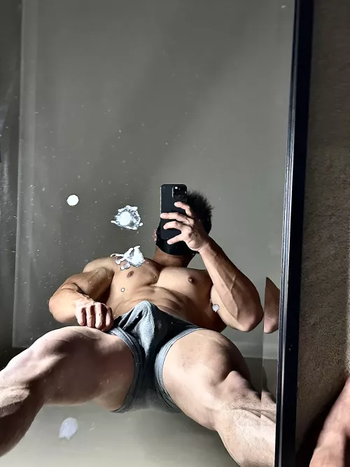 [19] Ready for a late night snack?