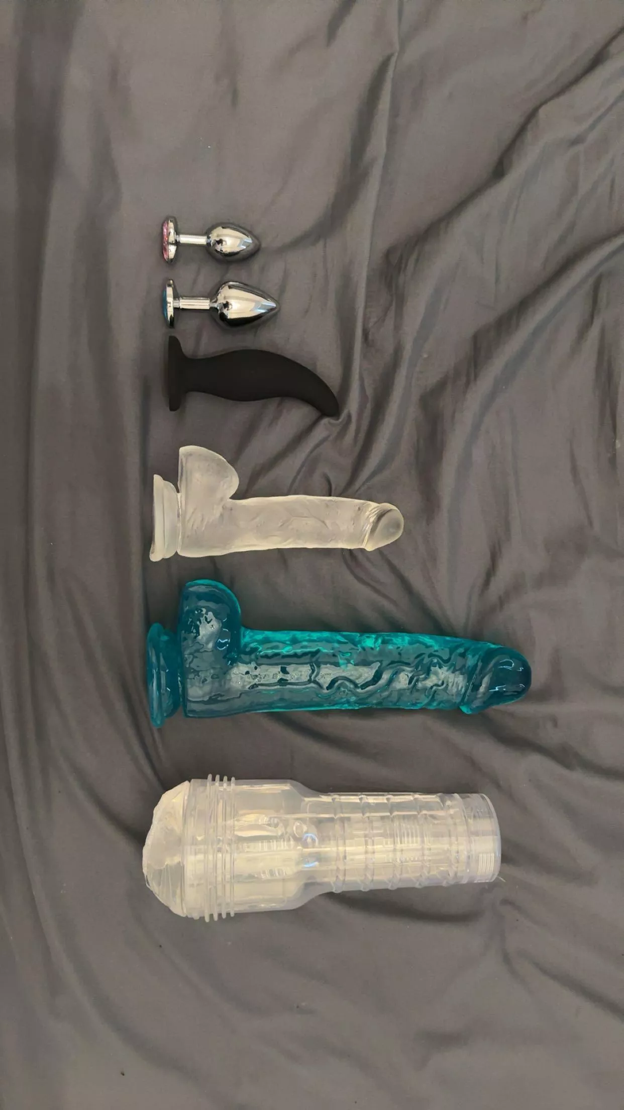 24M looking for someone to share my toys with, or watch me use them