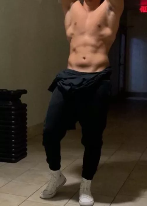 24[m4m] straight looking to have fun with a guy. Richardson 