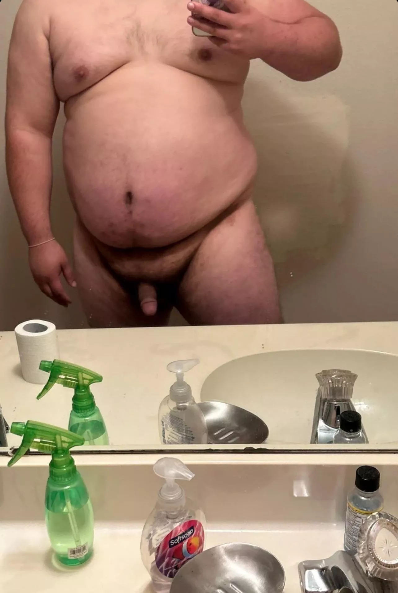 [26] I’m looking to suck my first dick