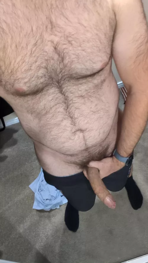 27 m4a horny and in need of a hand or two 😏