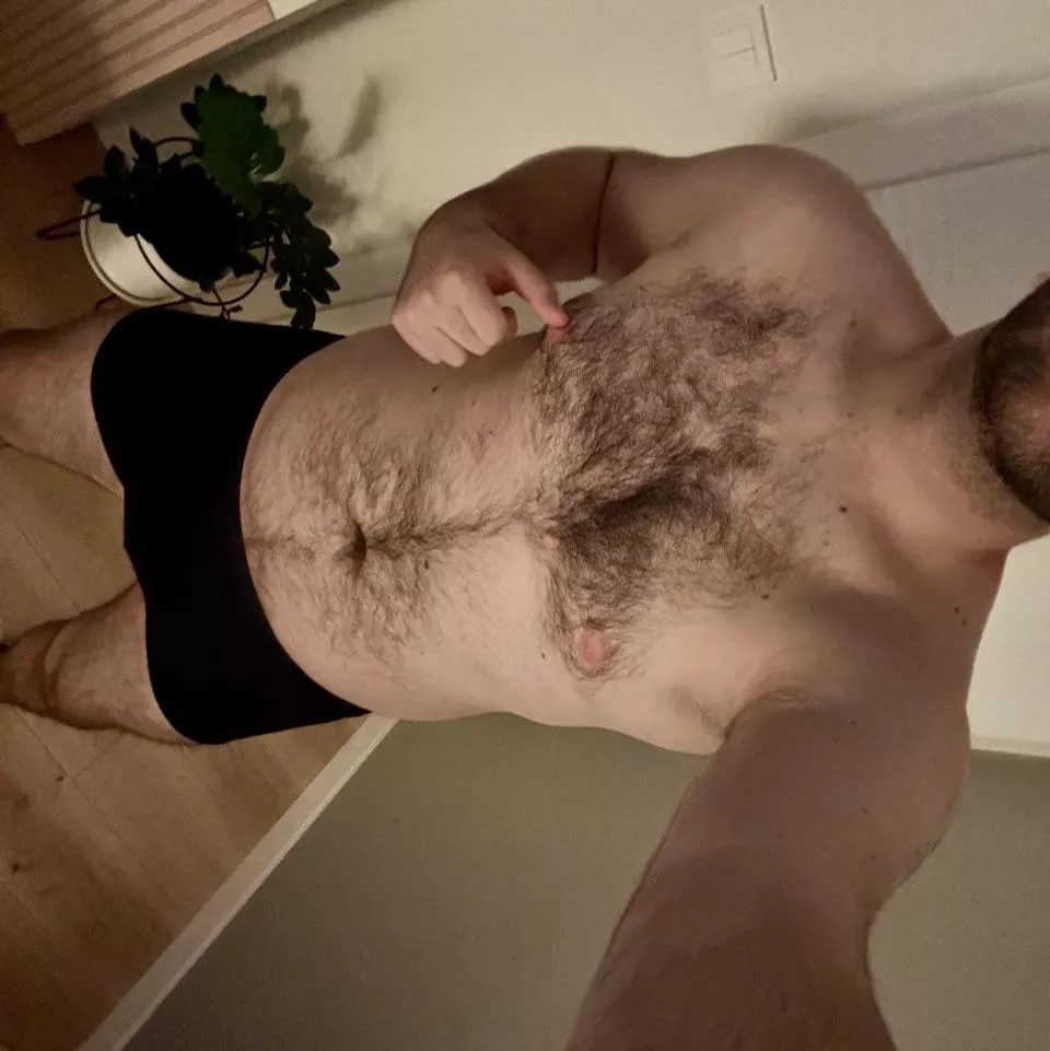 27m chill kinky horny guy from Europe looking for online play. Very open to new kinks and roleplay, love experimenting. Recently into gooning and self-fuck but love all things kink. PM me here or add on Snapchat: robbie.4444 :)