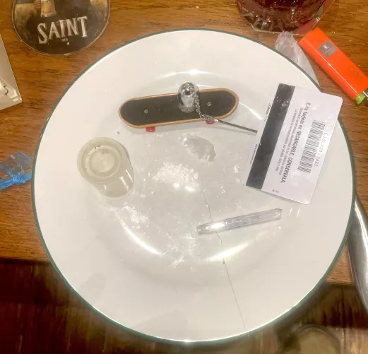 [29M] Having A Good Night Of Lines, Chatting And Music. I'm In This Trip And Wanna Continue. If Like, Just Write To Me 🤘