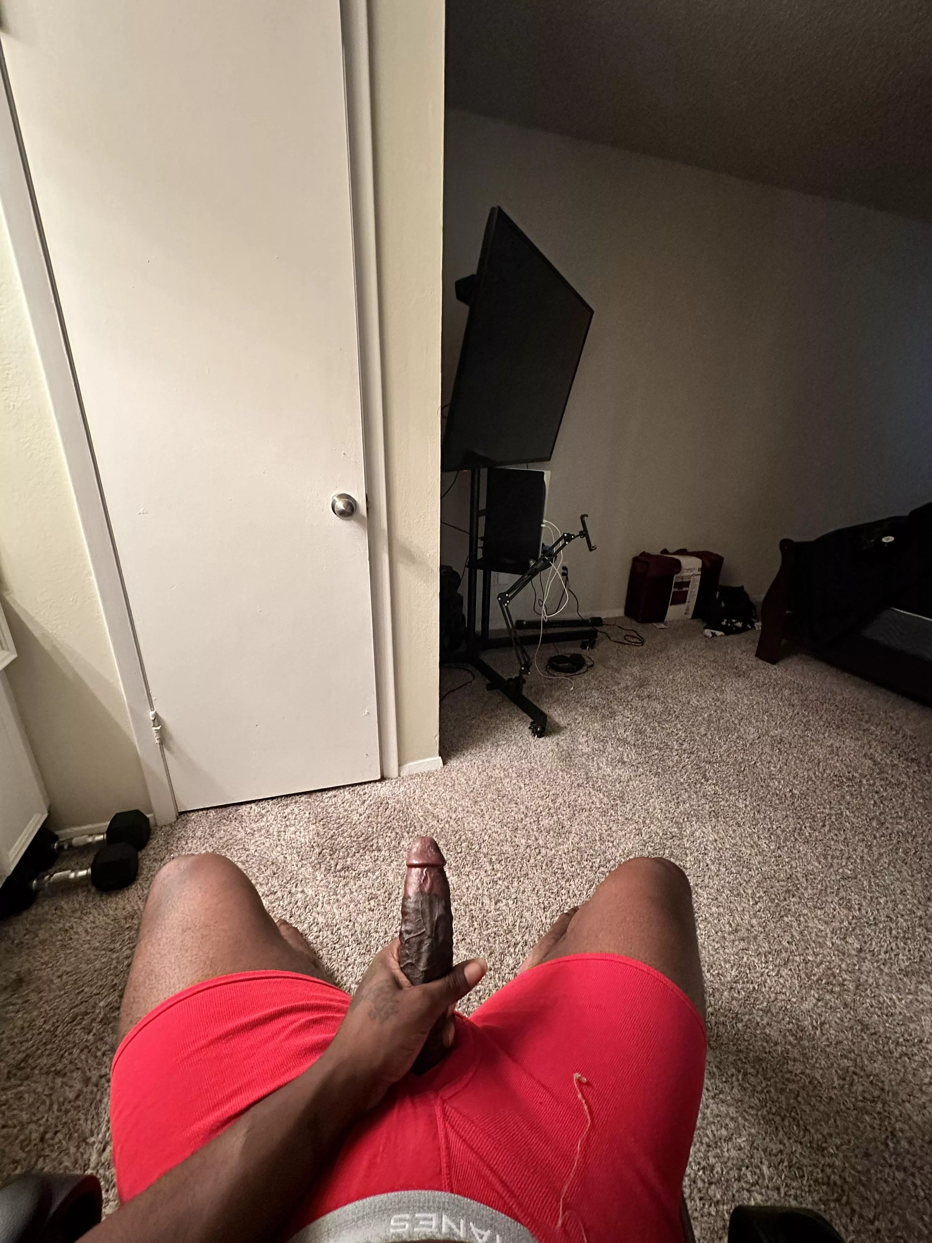 30 (M) Some pussy would be nice this morning 😩