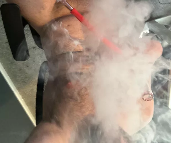 33 [M4A] - married guy blowing clouds, wife downstairs. make me cum to your kink? Sn@p: scottyboy2116