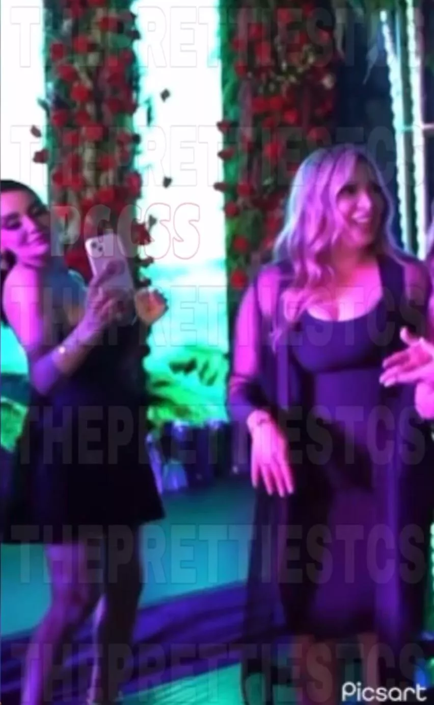 A recent video of Tania Laija (wife of Jaime “El Jimmy” Fernandez) with Frida Muñoz (widow of Edgar Guzman Lopez ✝️) has been uploaded to r/NarcoWomenVideo (link in comments) 