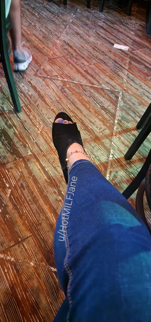 Another wife & I exchanged knowing looks when we noticed our anklets