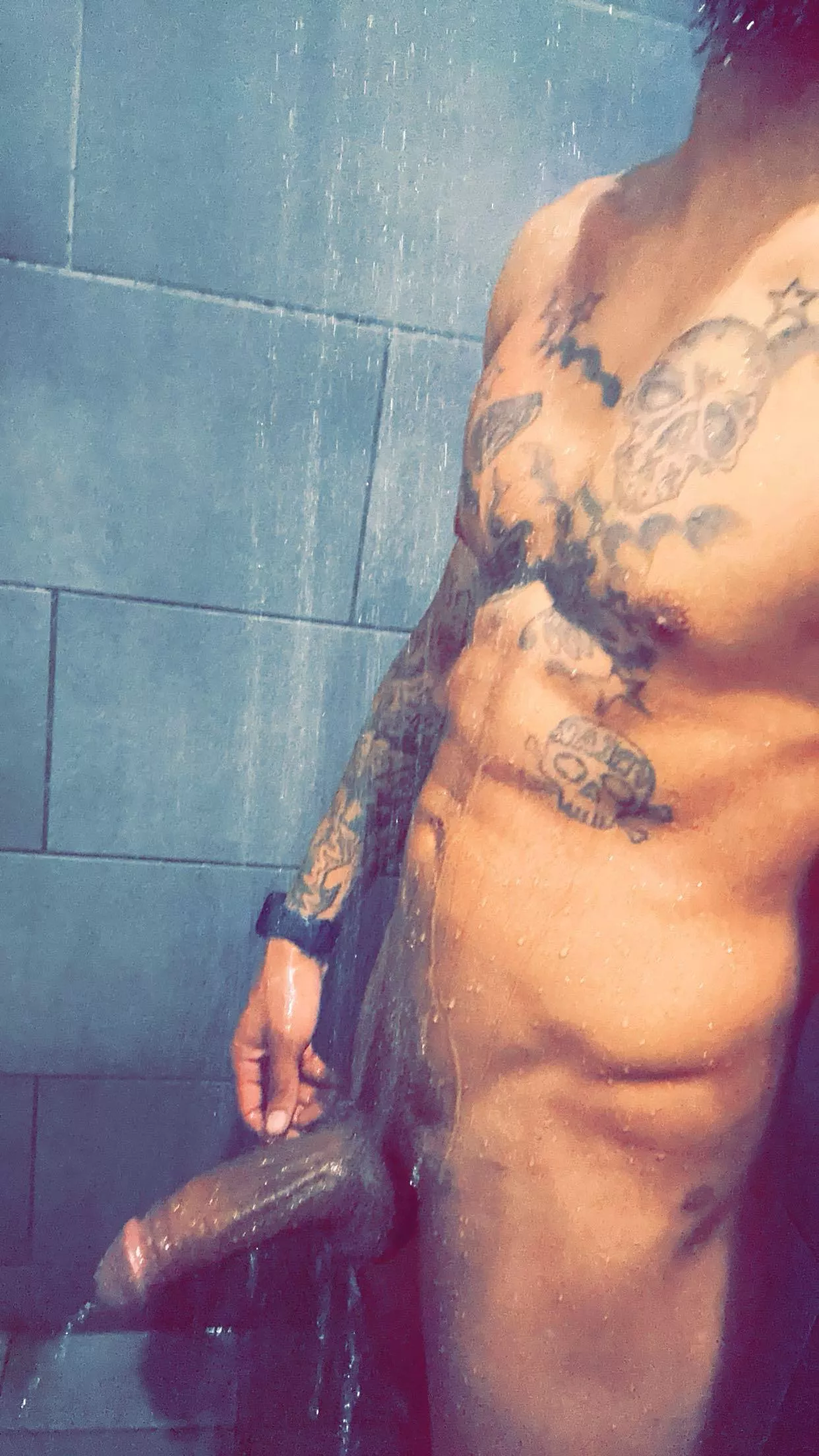 Any couples or sluts that need a bbc ?