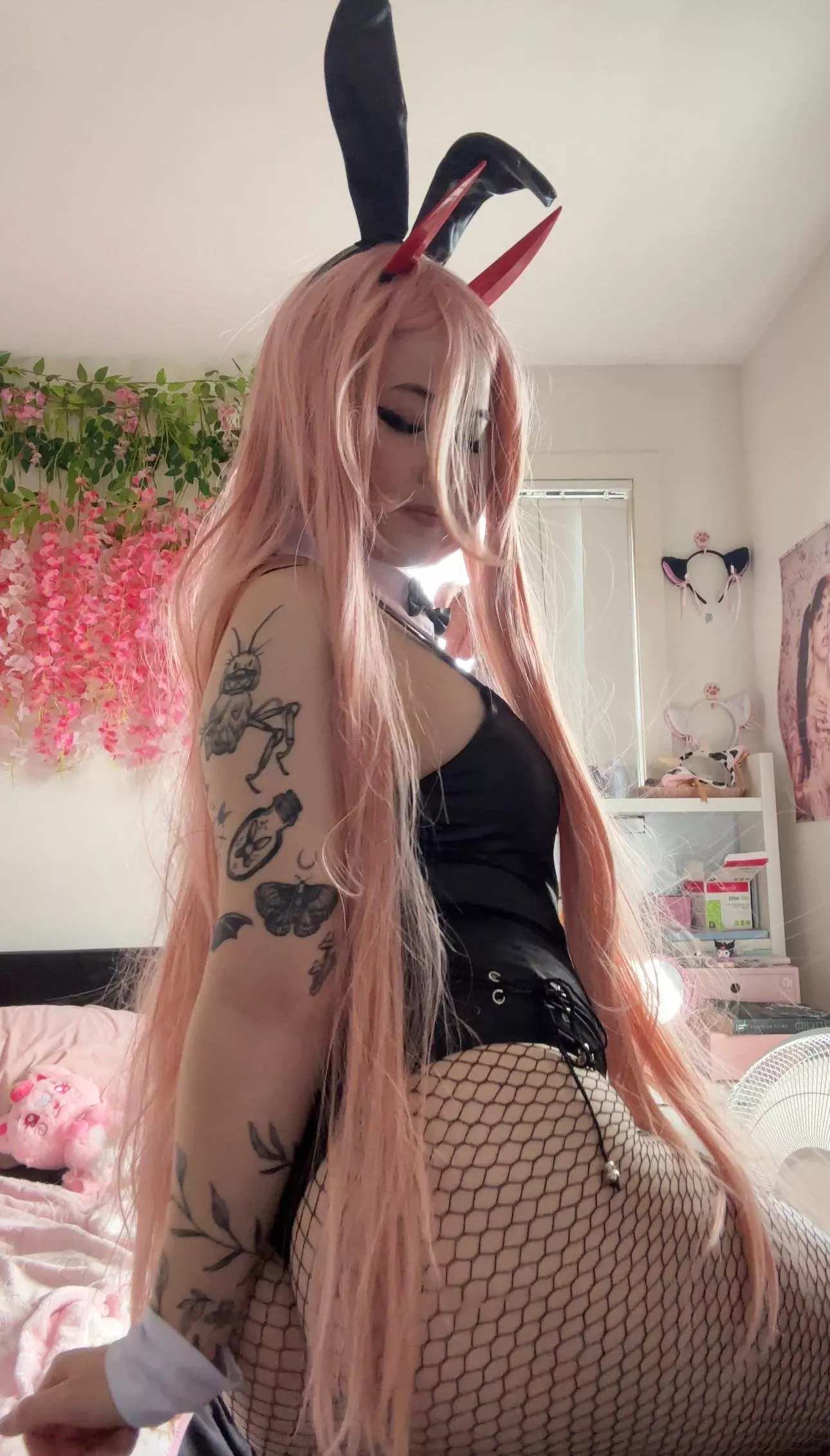 Bend this bunny girl over 