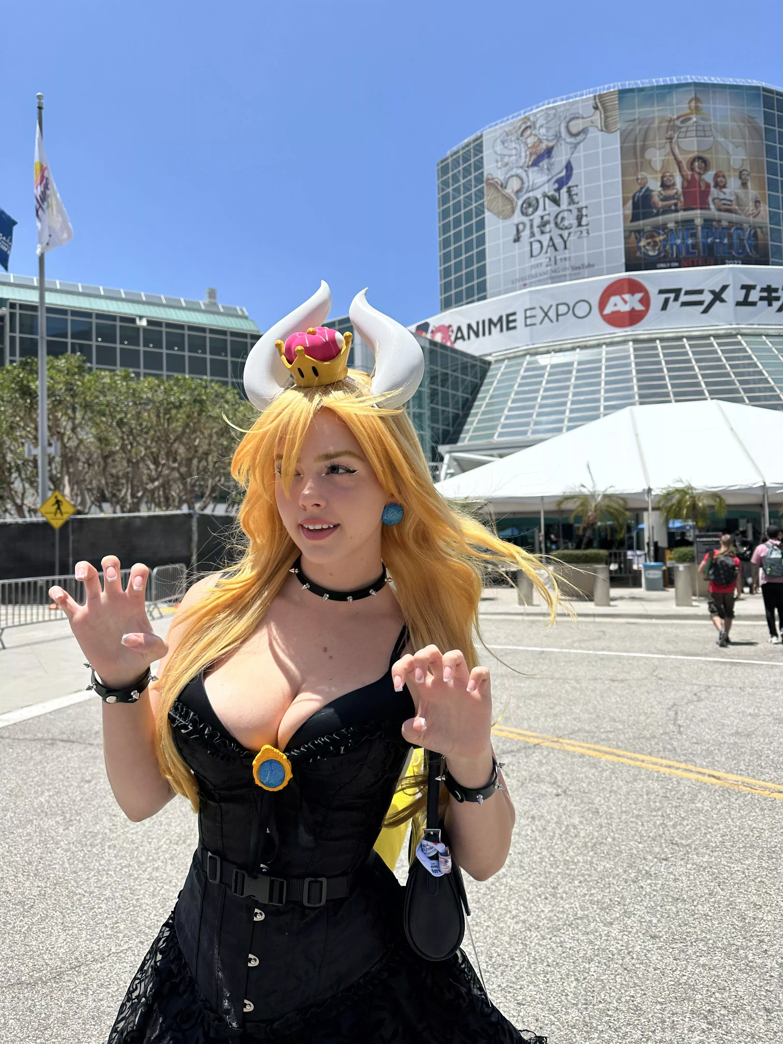 Bowsette from Super Mario by kisseve