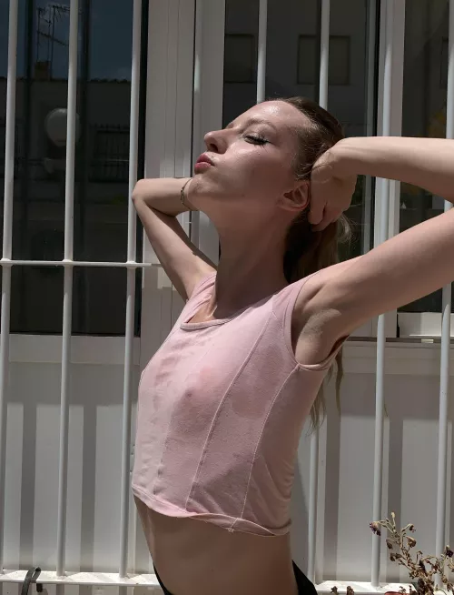 Breathing in my own scent, I like it a lot