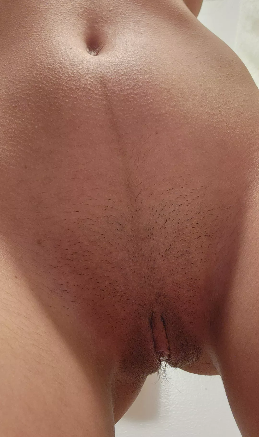 Bro, why are you getting on your knees in front of me? Is my pussy that distracting? 