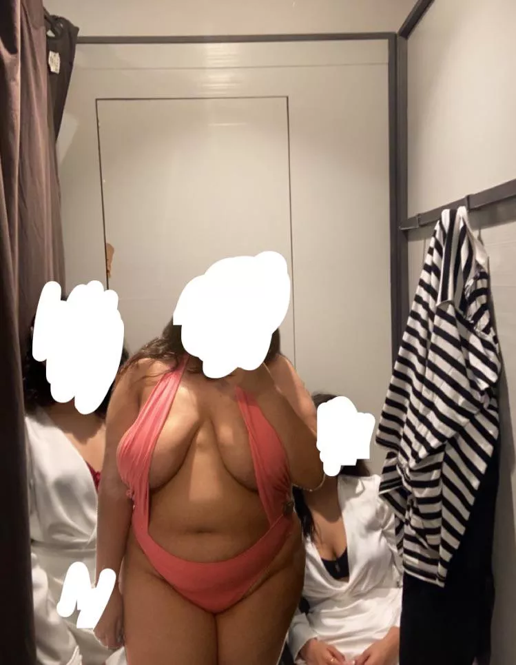 Bullied into exposing myself in front of groups of girls !! I get off it. F 22 bi with 44h titts. Love verbal humiliation and verbal degrading!! 