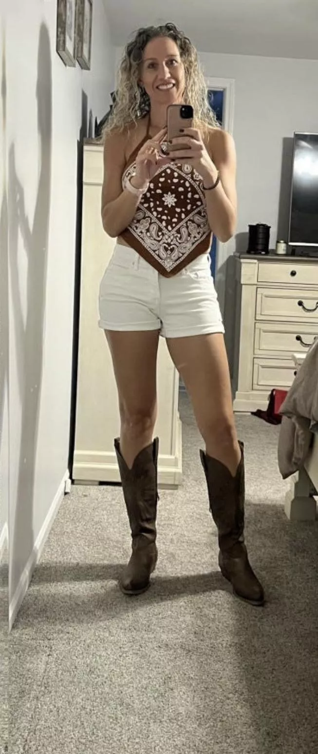 Can I rock the cowboy boots?