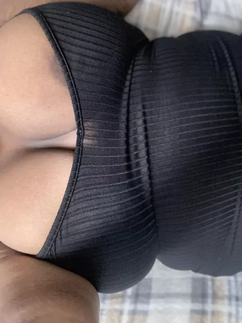 Can’t sleep, need cuddles 🥺