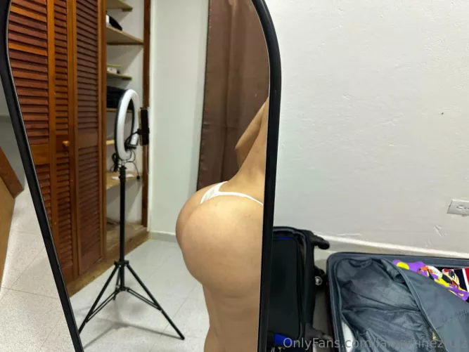 Contenido actualizado en el grupo VIP, recuerden que si quieren entrar a un grupo en telegram donde está todo el contenido de su of y más de está culona pueden pedir info por mensaje