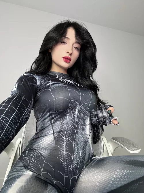 Cplaya_2 as Venom Girl