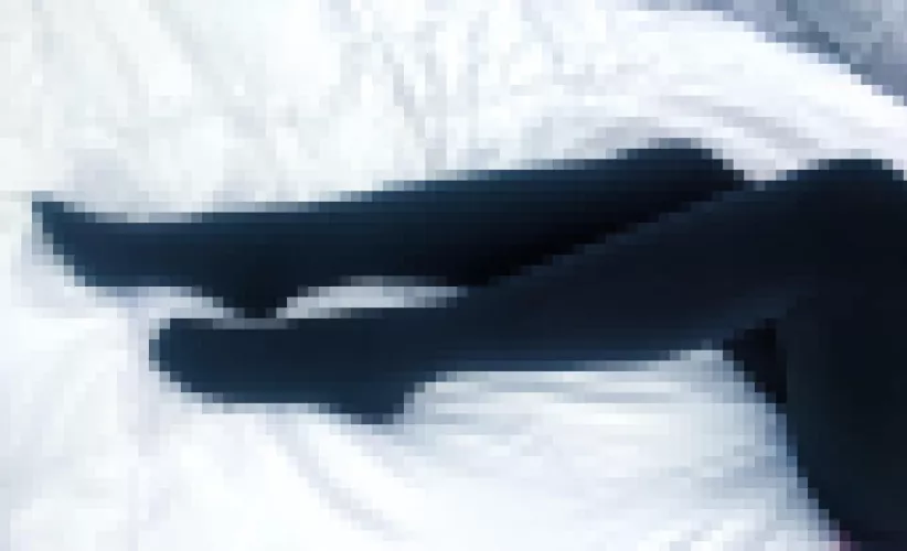 Day 10 of Socktober - today feels like a black nylon long stockings day 🖤 