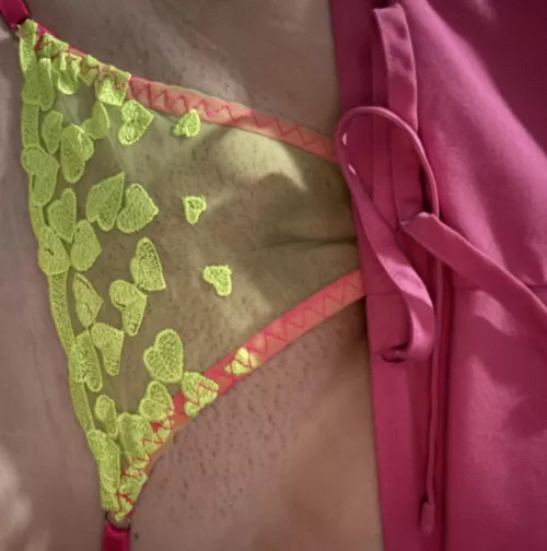 Do these colors look good on my pussy?