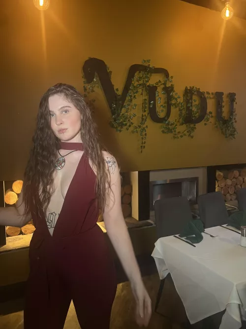 Do you like how the outfit shows you exactly what you wanna see?