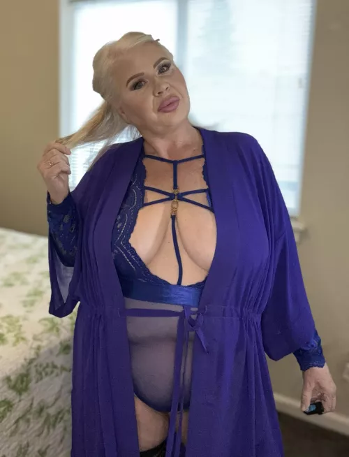 Do you like me in blue 🐱