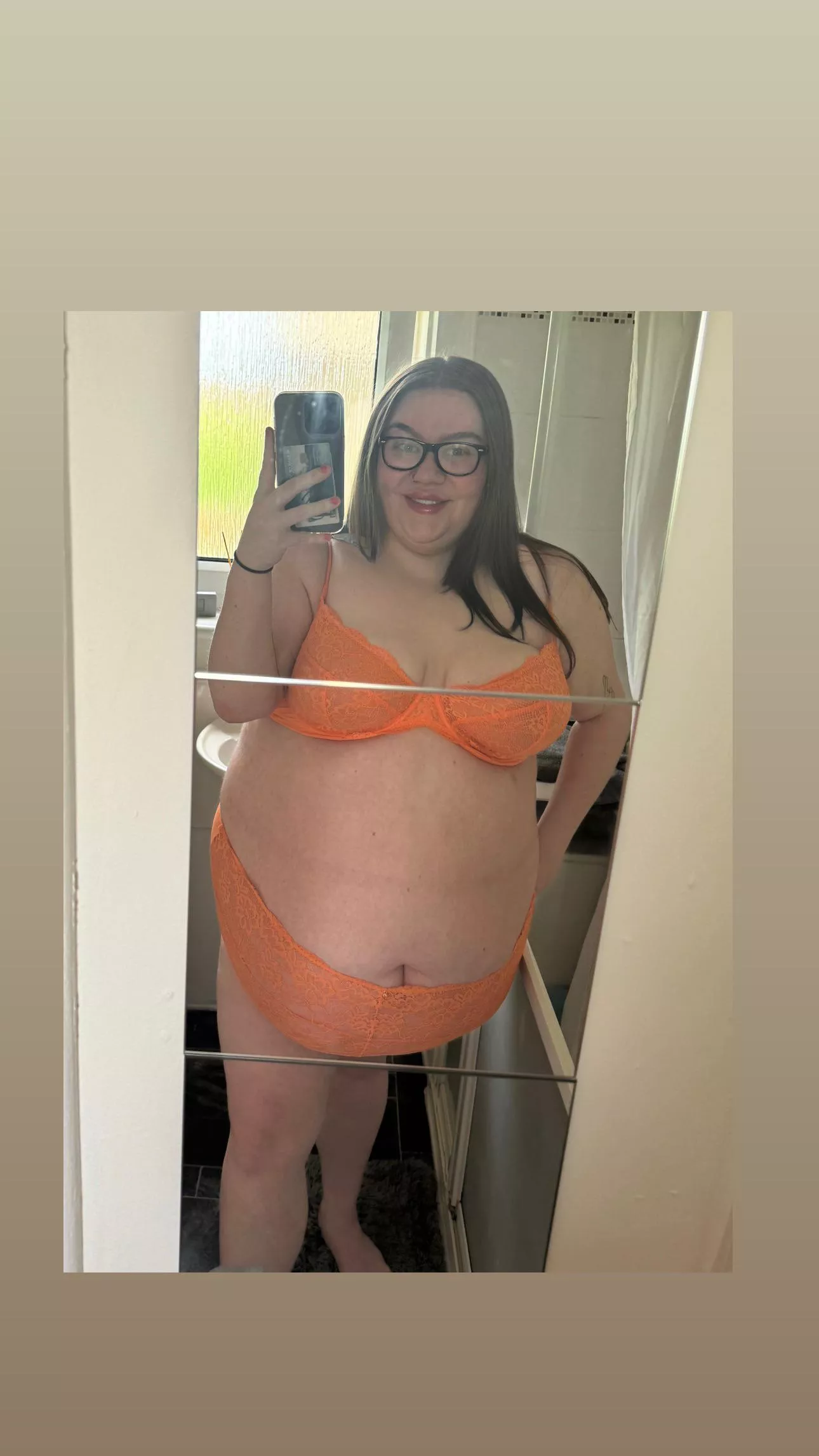 Do you like orange? | ig carascxtt