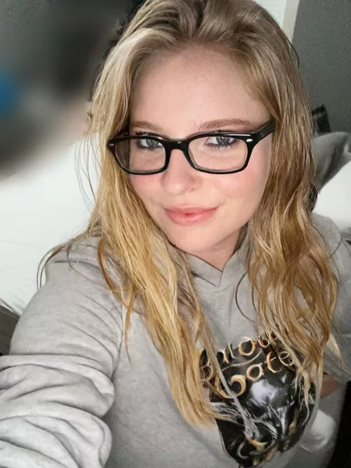 Does your mom play Baldur’s Gate? F33