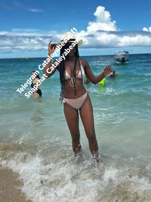 Don't miss the opportunity to have fun while you are at work or at home, it will be our secret, GFE, SEXTING, CUSTOM, CAM