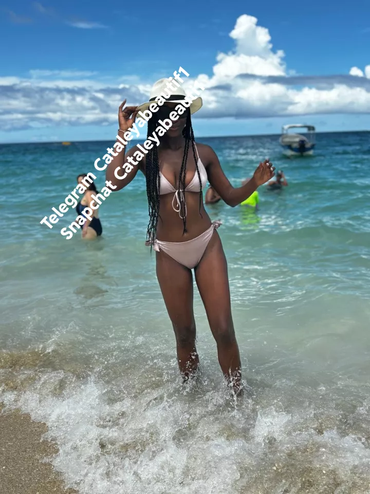 Don't miss the opportunity to have fun while you are at work or at home, it will be our secret, GFE, SEXTING, CUSTOM, CAM