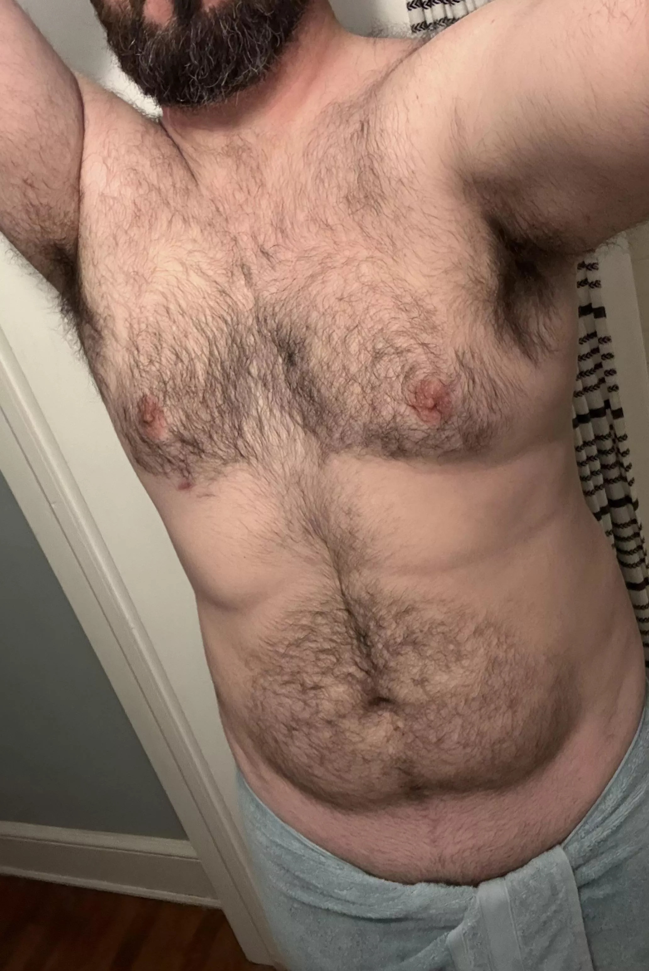 Embracing my dadbod more [35]
