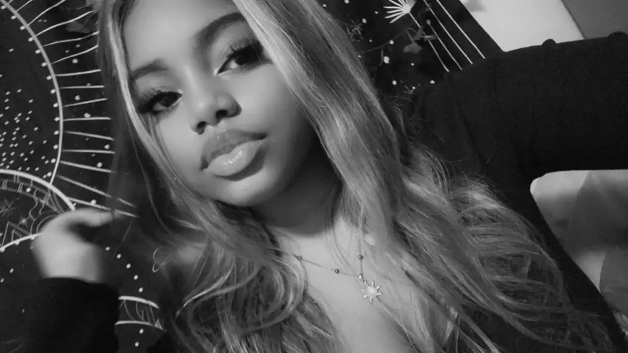 F18 looking for sugar daddy🎊