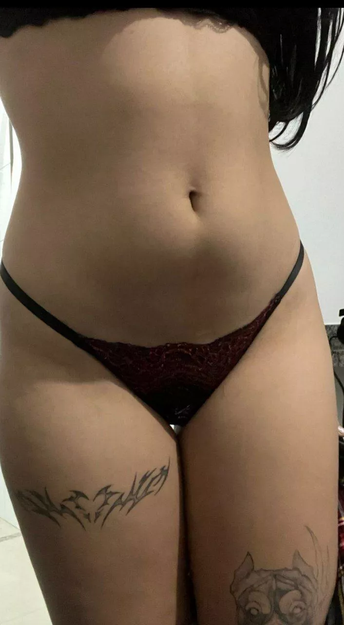 Fico gostosa com essa?