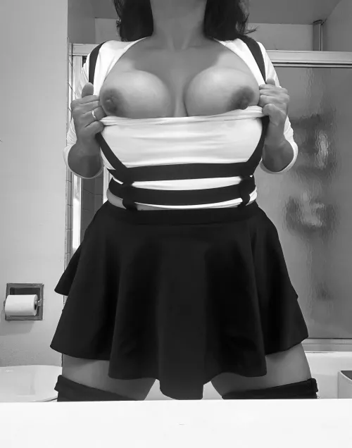 Happy titty Tuesday 😈