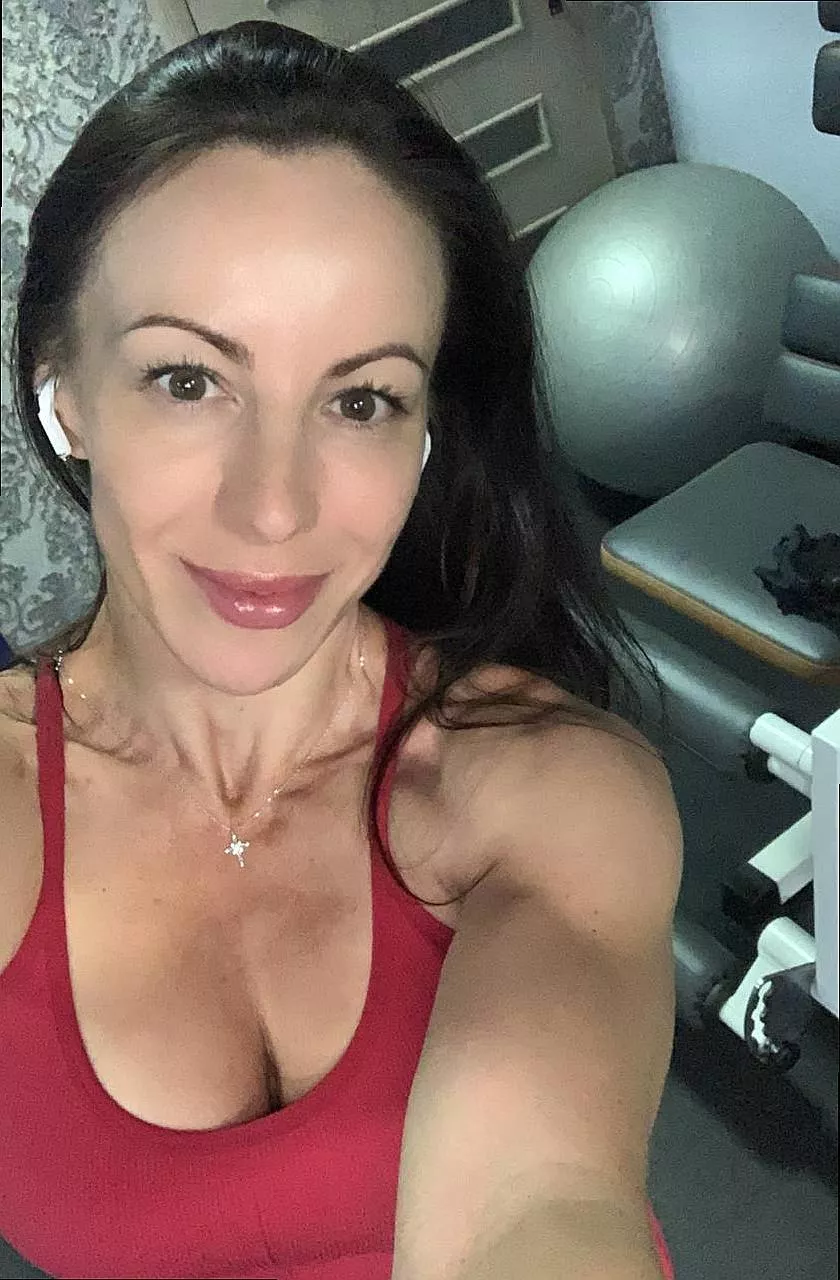 Hi, I'm freaky. What should I call you?