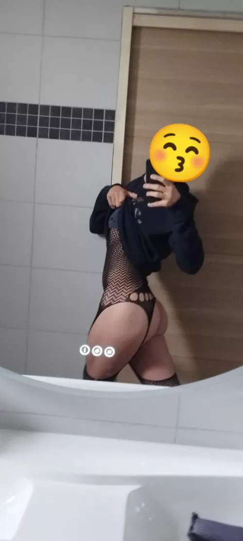 hiding it all under baggy clothes 😋