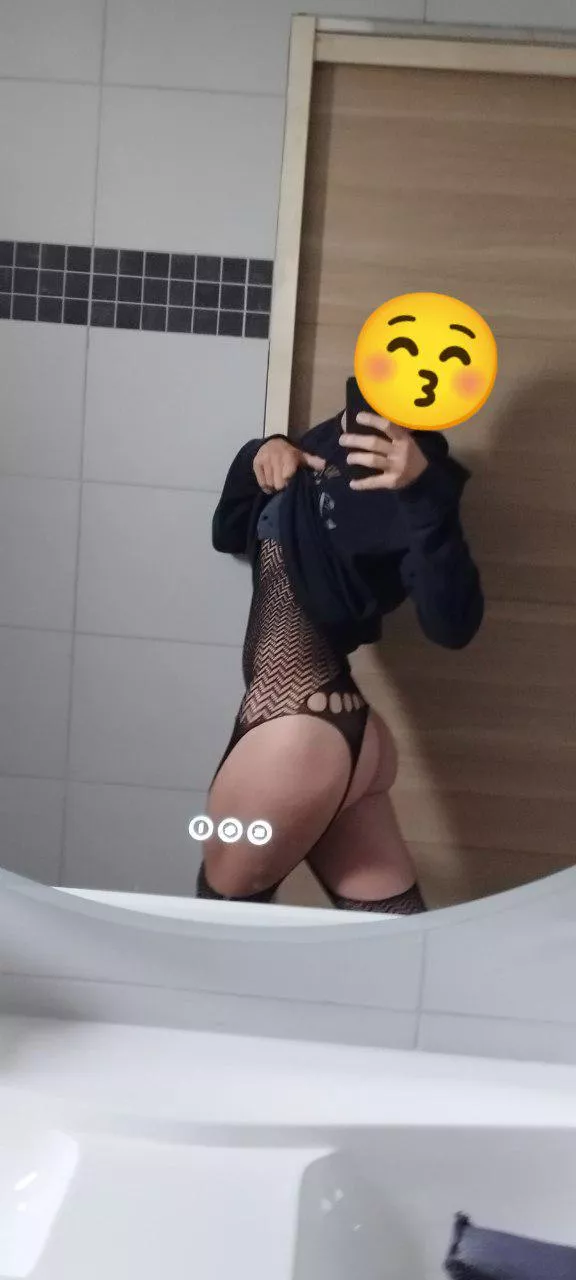 hiding it all under baggy clothes 😋