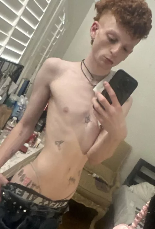 hmu if you want to see what’s underneath ;,D