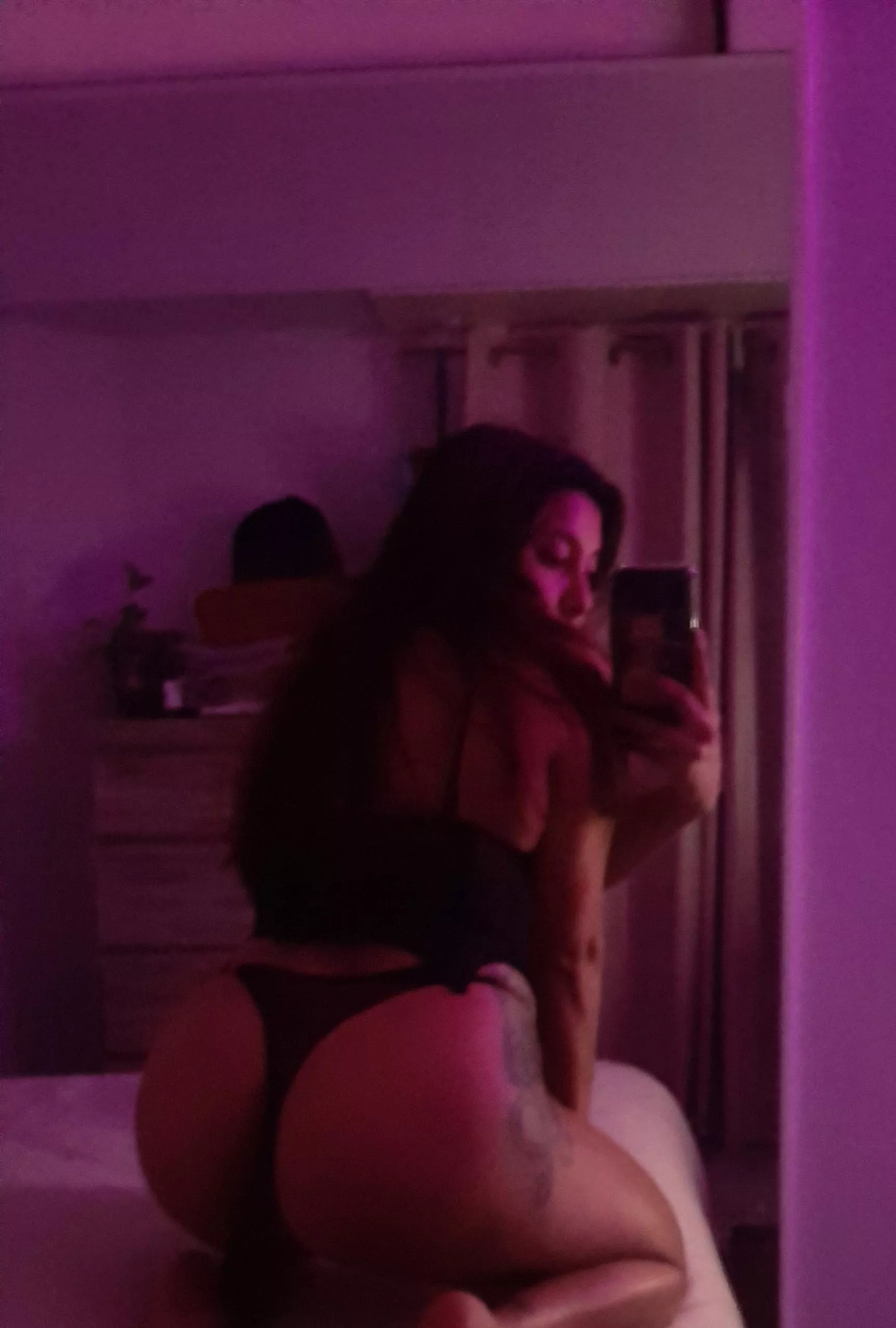 Hola amores, estoy activa para jugar un rato 