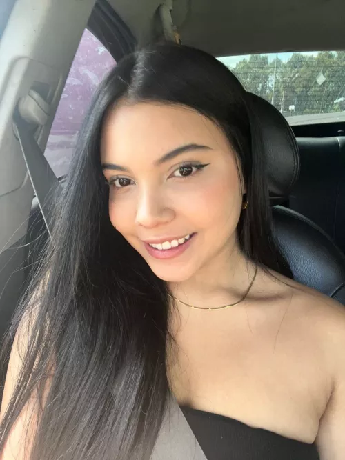 i need a sugar daddy 😏😈 well reward 🥵