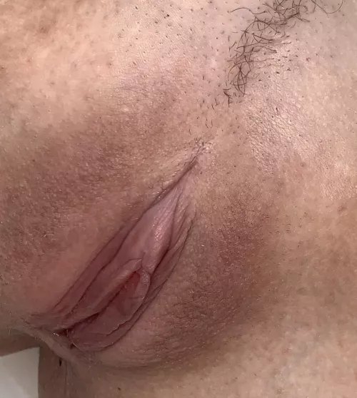 I shaved my pussy to make it tastier for you