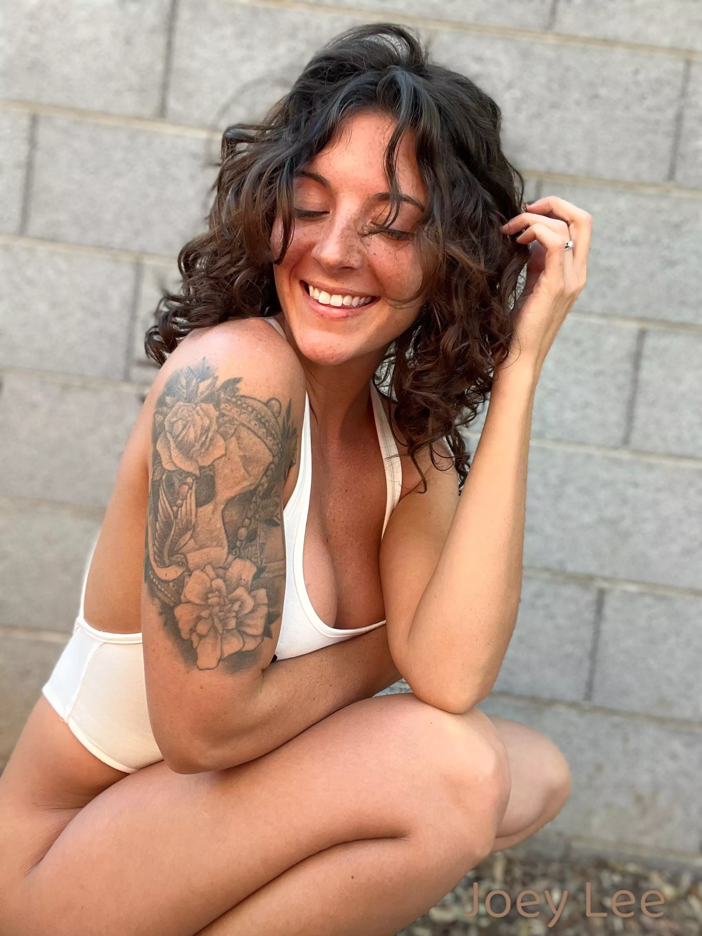 😘 I smile a lot because I get a lot of orgasms on the regular 😜