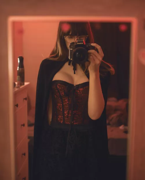 i’m here to bite your neck 😈